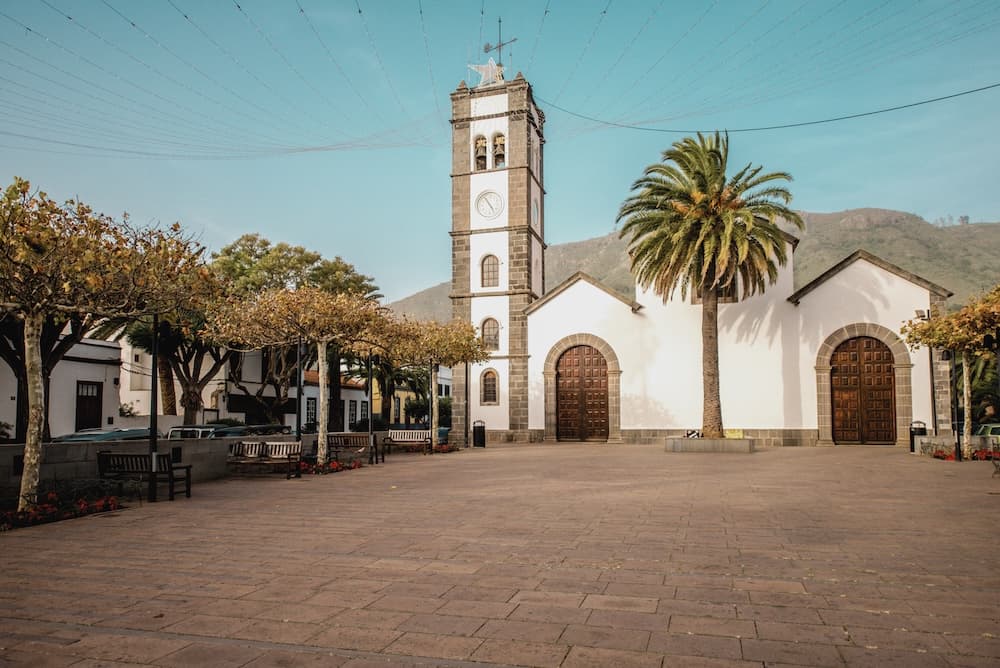 DAY 5. 3 CAPITALS, FORESTS AND BEACHES