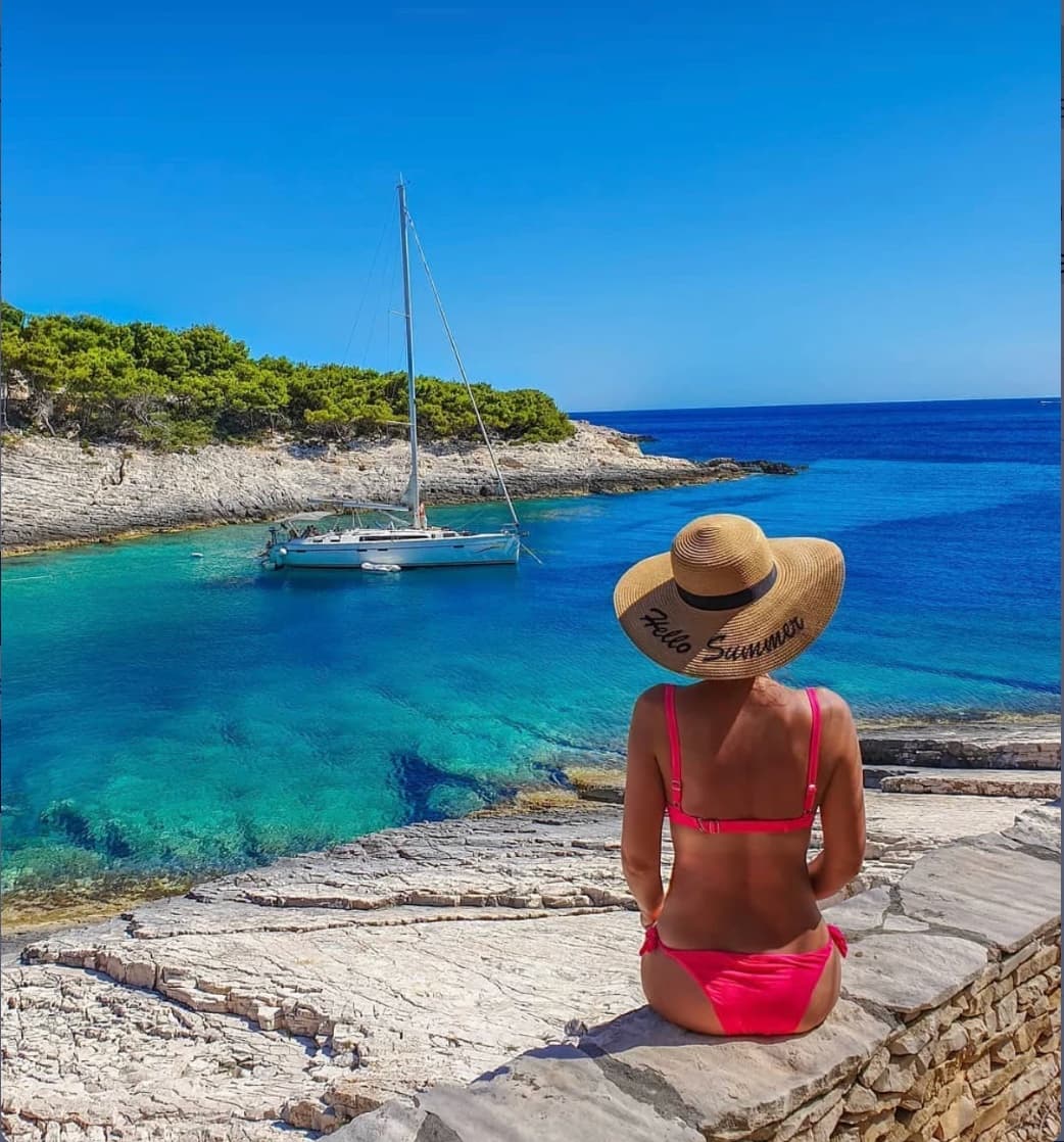 Day 6. Biševo and Šolta