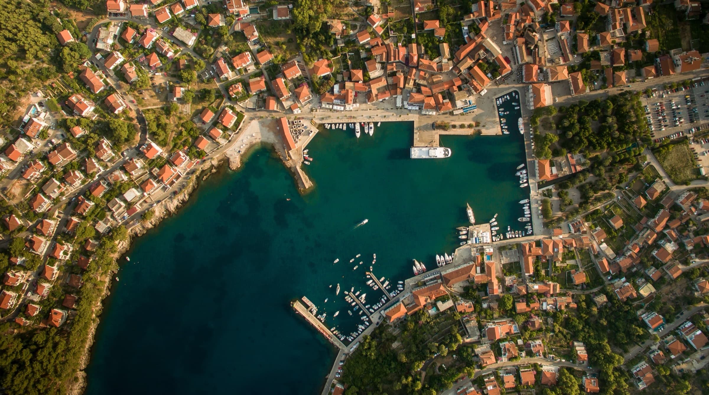 Croatia by Yacht. Split, Hvar, Vis